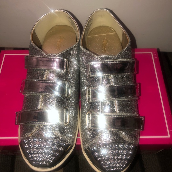 Silver sparkle sneakers - Picture 7 of 7